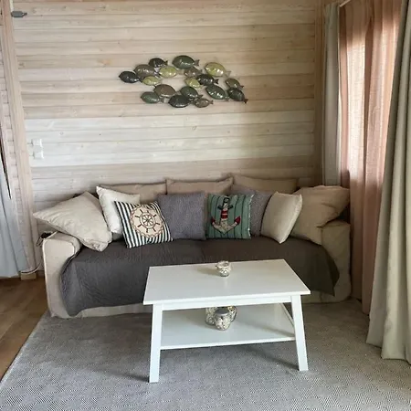 The White House Above Egremni Semesterbostad *